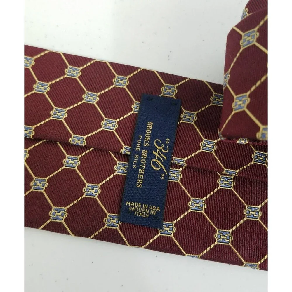 Brooks Brothers tie excellent
